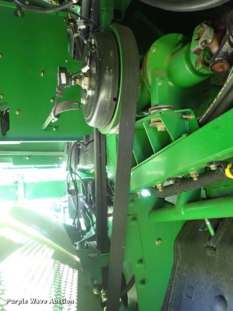 image for item DS7131 2008 John Deere 9770 STS  combine