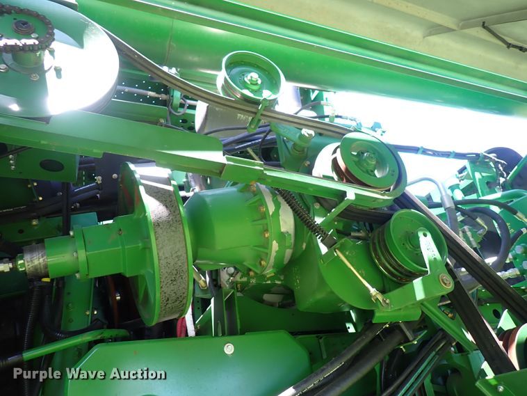 image for item DS7131 2008 John Deere 9770 STS  combine