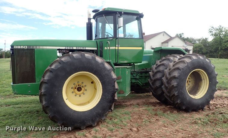image for item DS7132 1983 John Deere 8850  4WD tractor