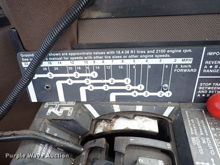 image for item DS7132 1983 John Deere 8850  4WD tractor