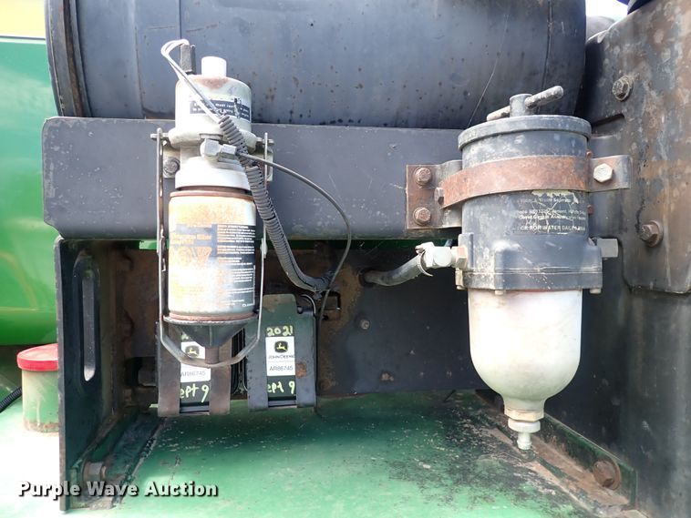 image for item DS7132 1983 John Deere 8850  4WD tractor