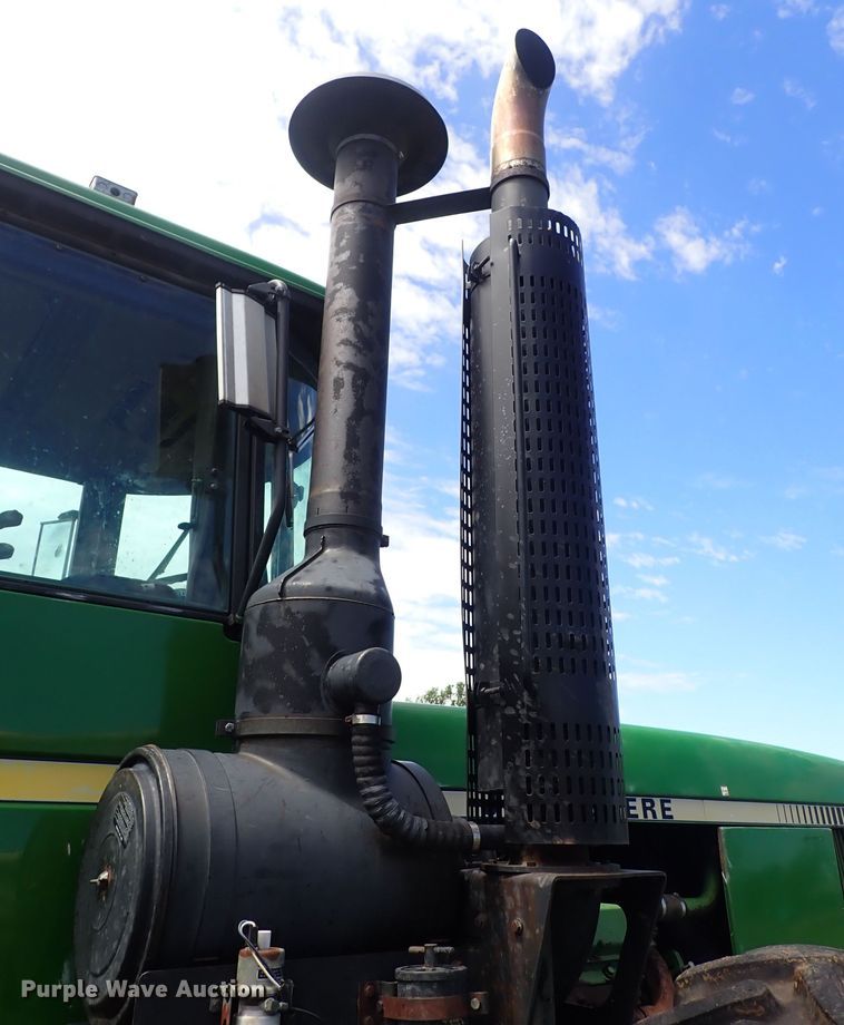 image for item DS7132 1983 John Deere 8850  4WD tractor