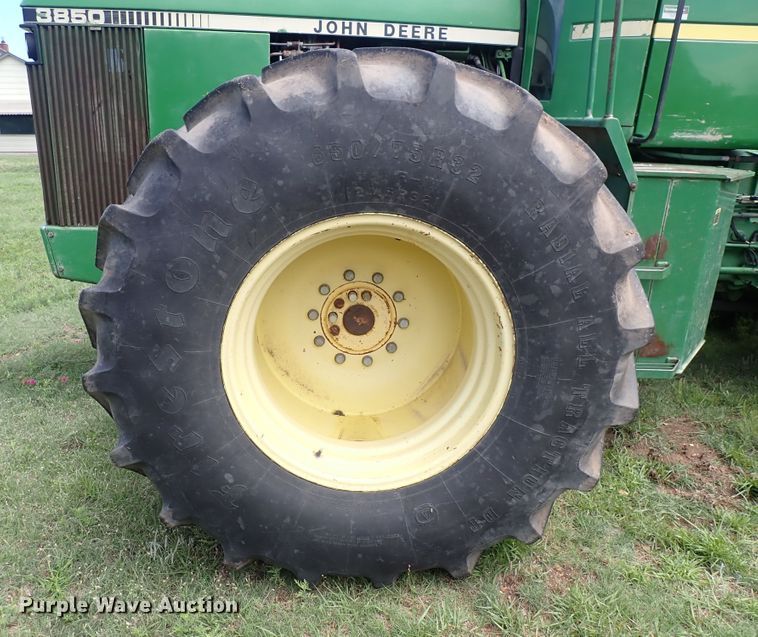 image for item DS7132 1983 John Deere 8850  4WD tractor