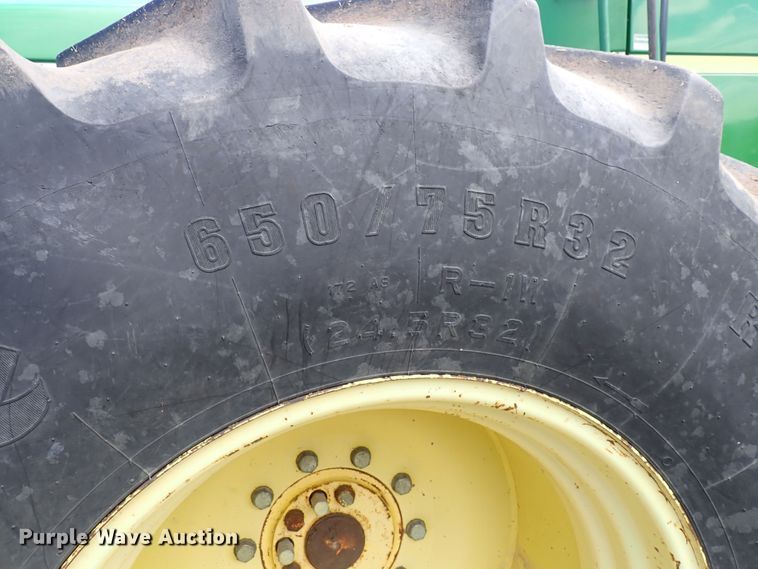 image for item DS7132 1983 John Deere 8850  4WD tractor