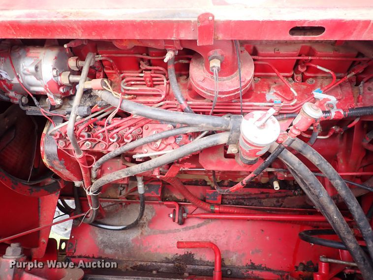 image for item DS7133 1998 Case IH 2388  combine