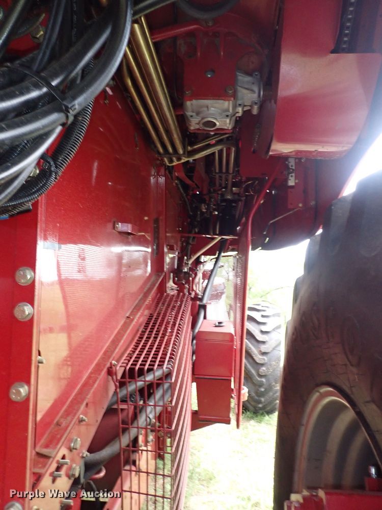 image for item DS7135 2007 Case IH 2588 AFS  combine