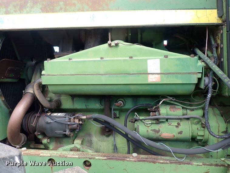 image for item DS7136 1974 John Deere 7520  4WD tractor