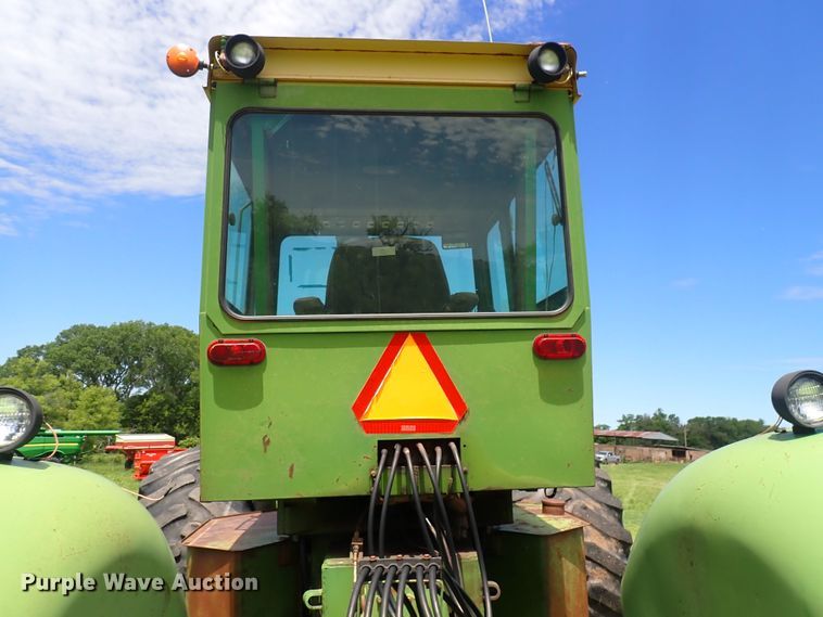 image for item DS7136 1974 John Deere 7520  4WD tractor