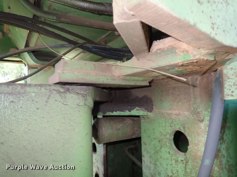 image for item DS7136 1974 John Deere 7520  4WD tractor