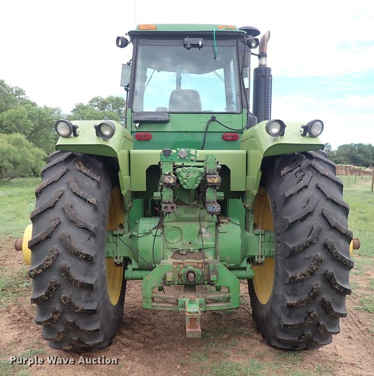 image for item DS7137 1982 John Deere 8850  4WD tractor