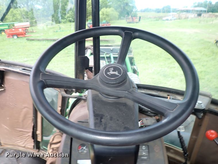 image for item DS7137 1982 John Deere 8850  4WD tractor