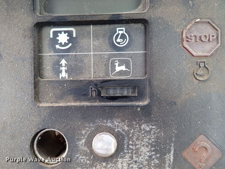 image for item DS7137 1982 John Deere 8850  4WD tractor