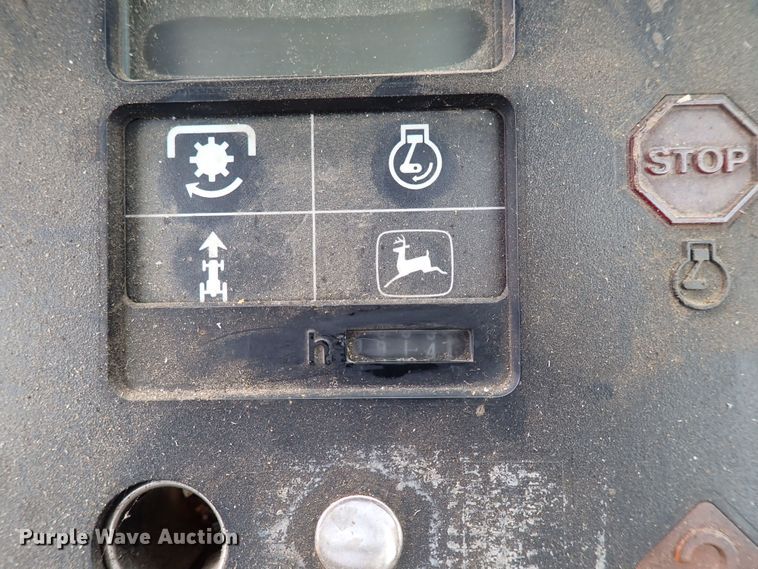 image for item DS7137 1982 John Deere 8850  4WD tractor