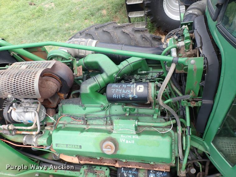 image for item DS7137 1982 John Deere 8850  4WD tractor