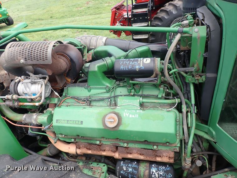 image for item DS7137 1982 John Deere 8850  4WD tractor