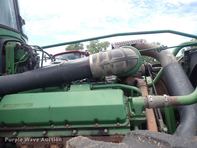 image for item DS7137 1982 John Deere 8850  4WD tractor