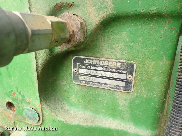 image for item DS7137 1982 John Deere 8850  4WD tractor