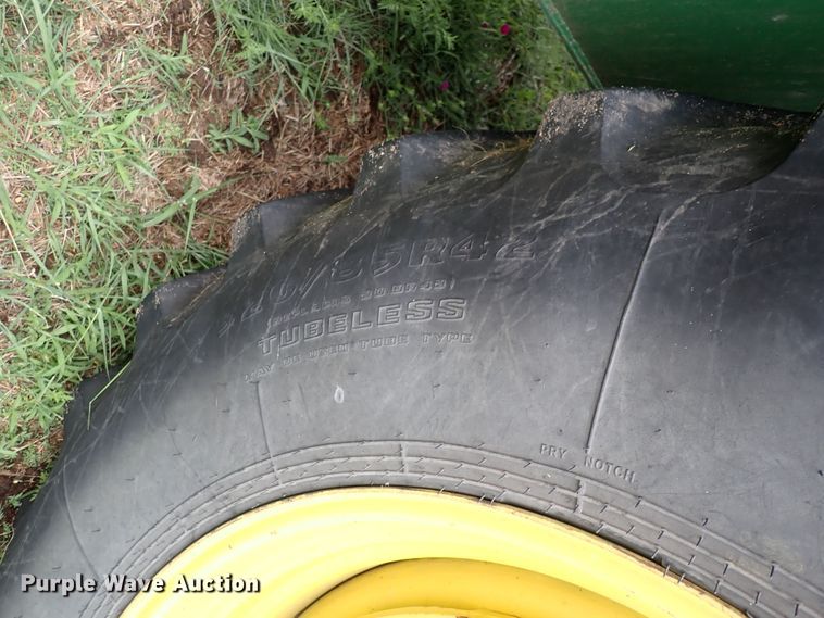 image for item DS7137 1982 John Deere 8850  4WD tractor