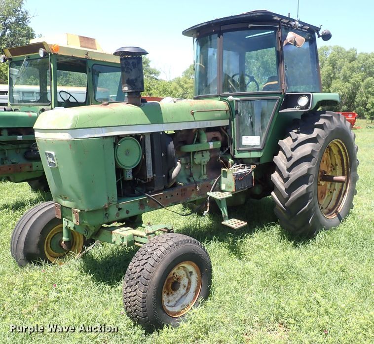 image for item DS7138 1976 John Deere 4430  tractor