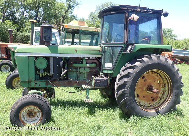 image for item DS7138 1976 John Deere 4430  tractor