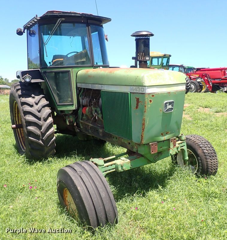 image for item DS7138 1976 John Deere 4430  tractor