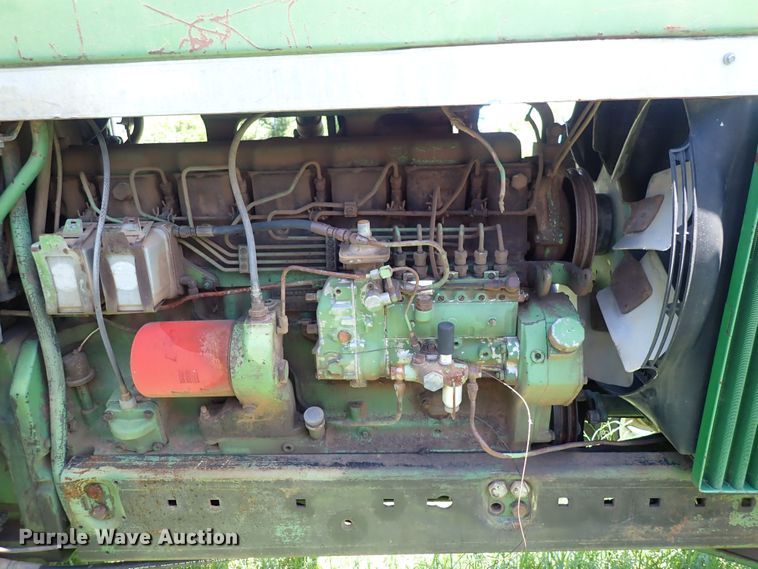 image for item DS7138 1976 John Deere 4430  tractor