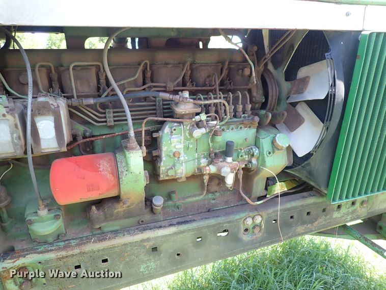 image for item DS7138 1976 John Deere 4430  tractor
