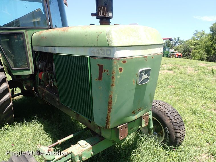 image for item DS7138 1976 John Deere 4430  tractor