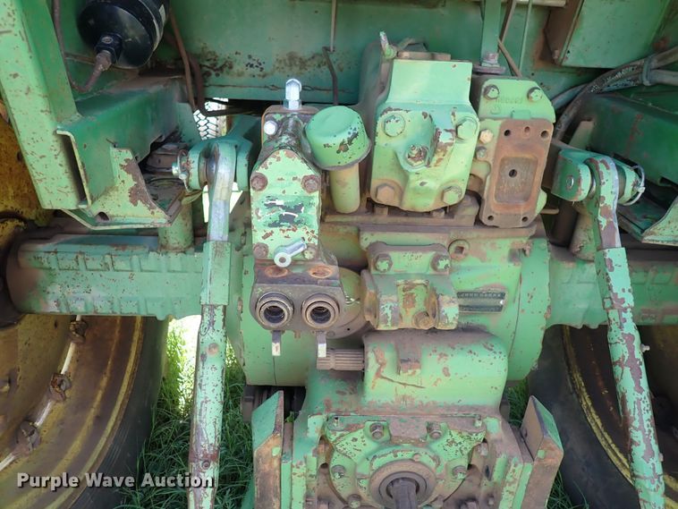 image for item DS7138 1976 John Deere 4430  tractor