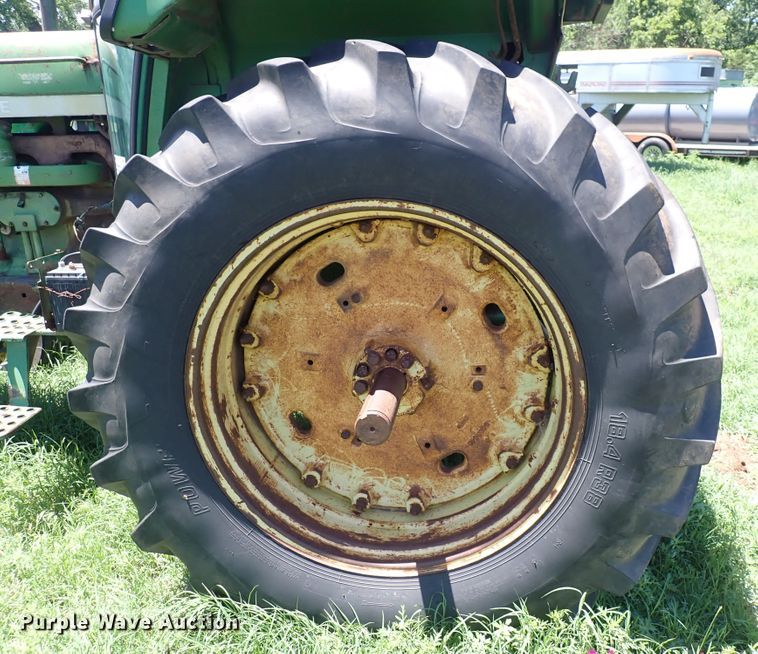 image for item DS7138 1976 John Deere 4430  tractor