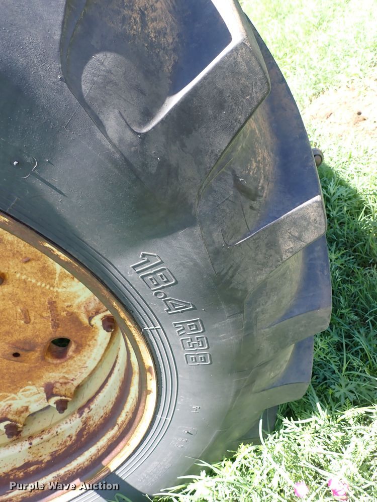 image for item DS7138 1976 John Deere 4430  tractor