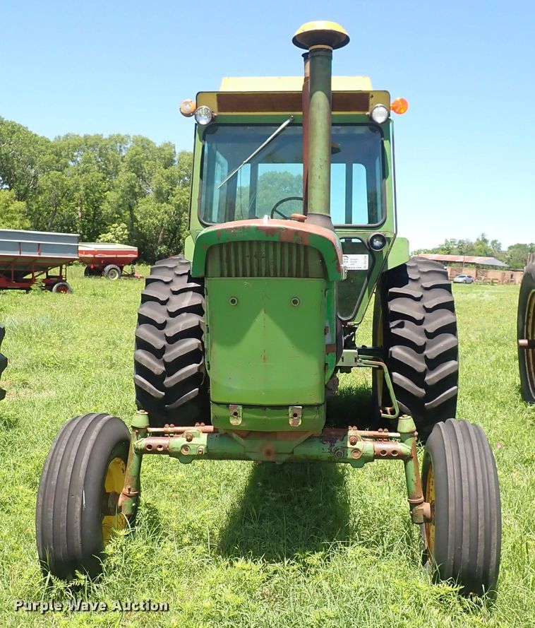 image for item DS7139 1972 John Deere 4320  tractor