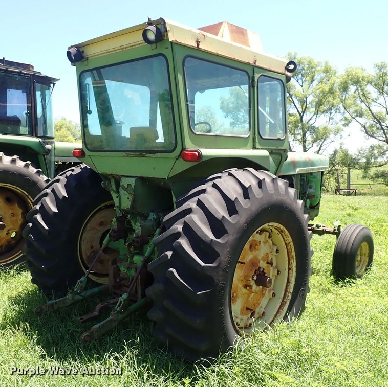 image for item DS7139 1972 John Deere 4320  tractor