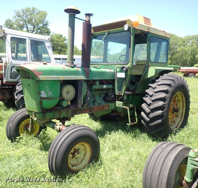 image for item DS7139 1972 John Deere 4320  tractor