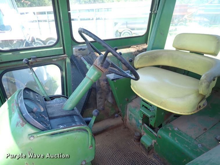 image for item DS7139 1972 John Deere 4320  tractor
