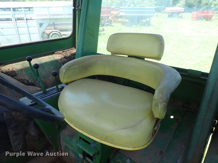 image for item DS7139 1972 John Deere 4320  tractor