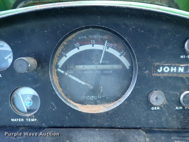 image for item DS7139 1972 John Deere 4320  tractor