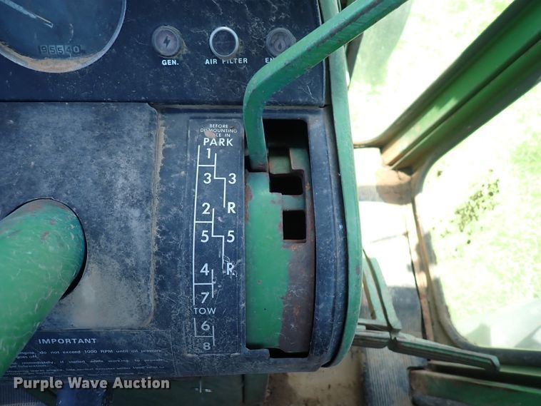 image for item DS7139 1972 John Deere 4320  tractor
