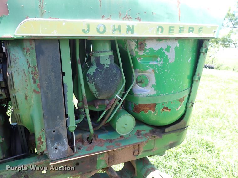 image for item DS7139 1972 John Deere 4320  tractor