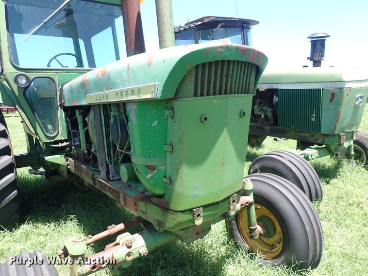 image for item DS7139 1972 John Deere 4320  tractor