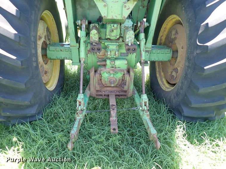 image for item DS7139 1972 John Deere 4320  tractor