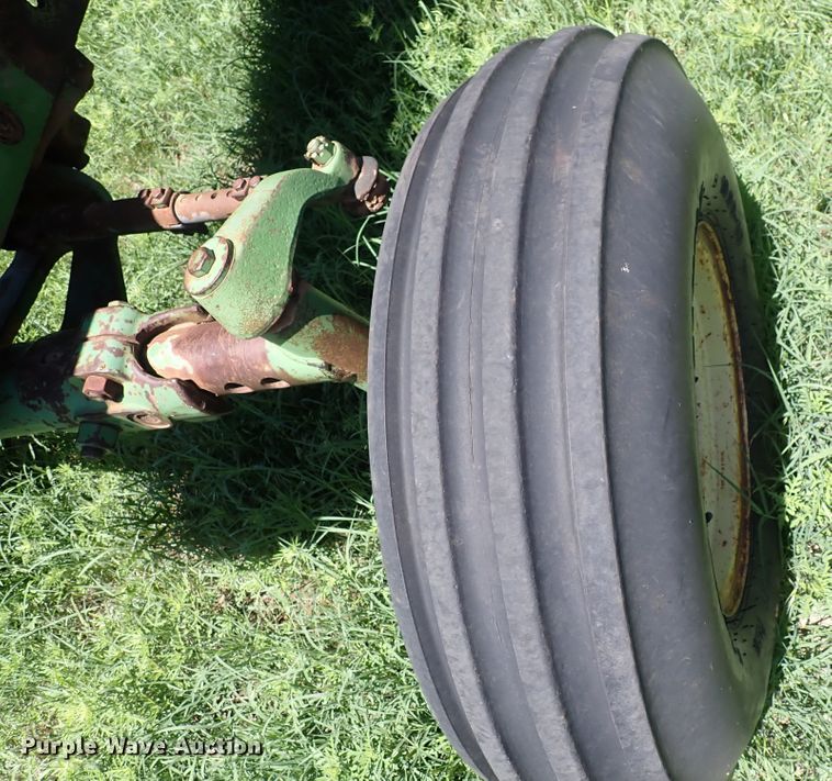 image for item DS7139 1972 John Deere 4320  tractor