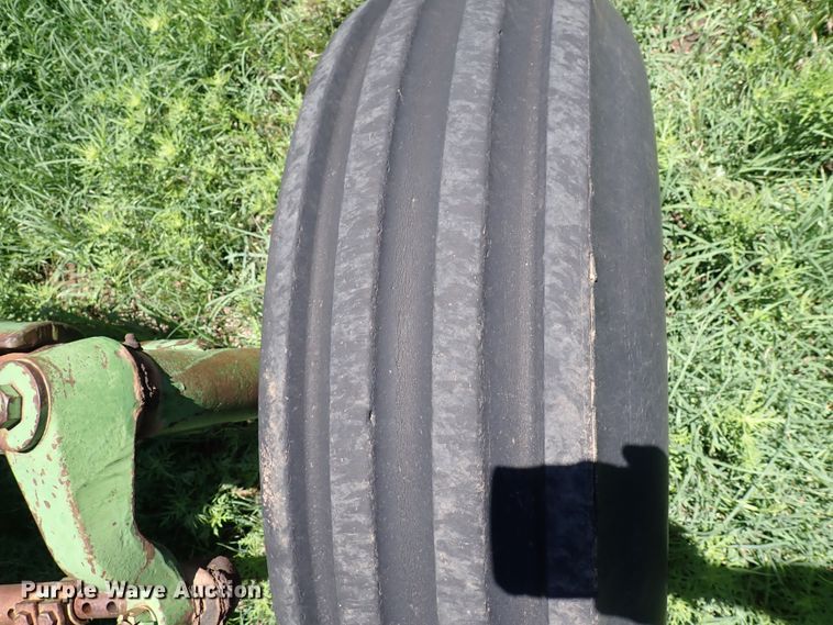 image for item DS7139 1972 John Deere 4320  tractor