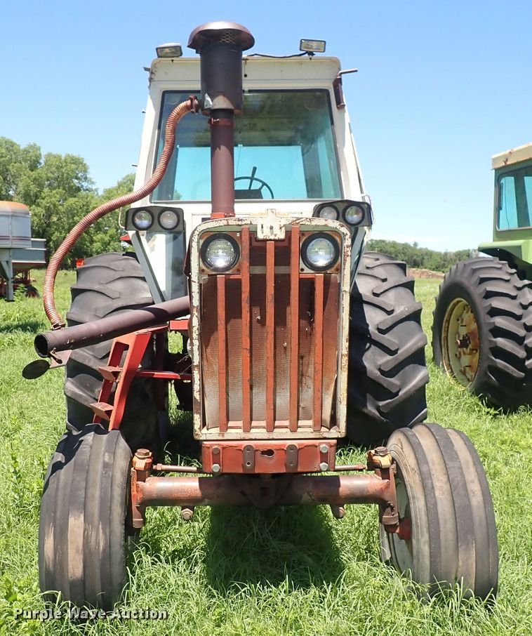 image for item DS7140 International 1206  tractor