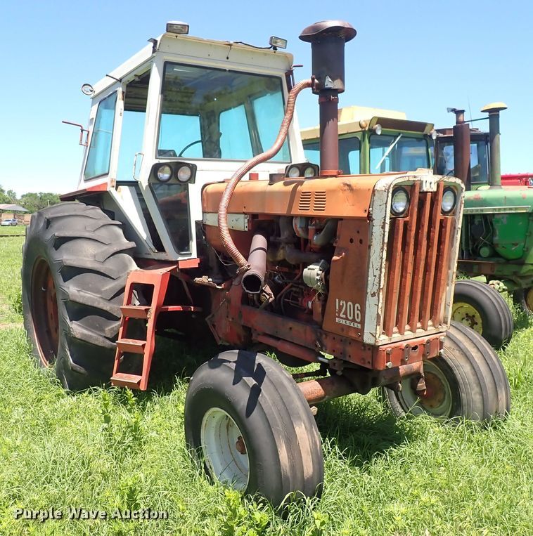 image for item DS7140 International 1206  tractor