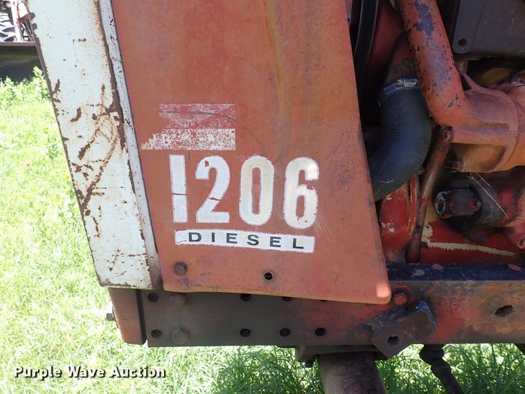 image for item DS7140 International 1206  tractor