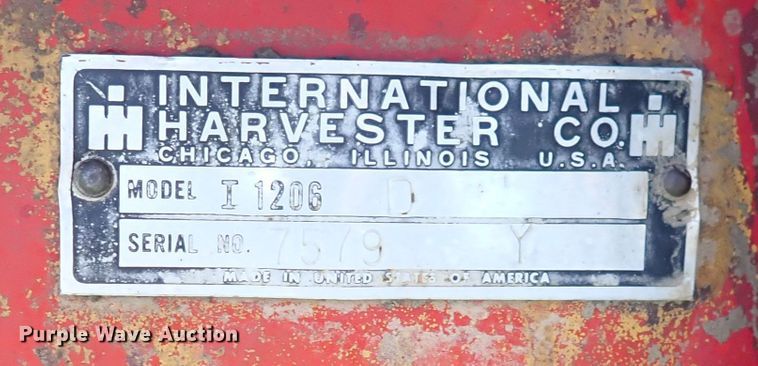 image for item DS7140 International 1206  tractor