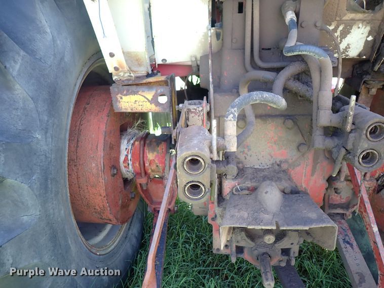 image for item DS7140 International 1206  tractor