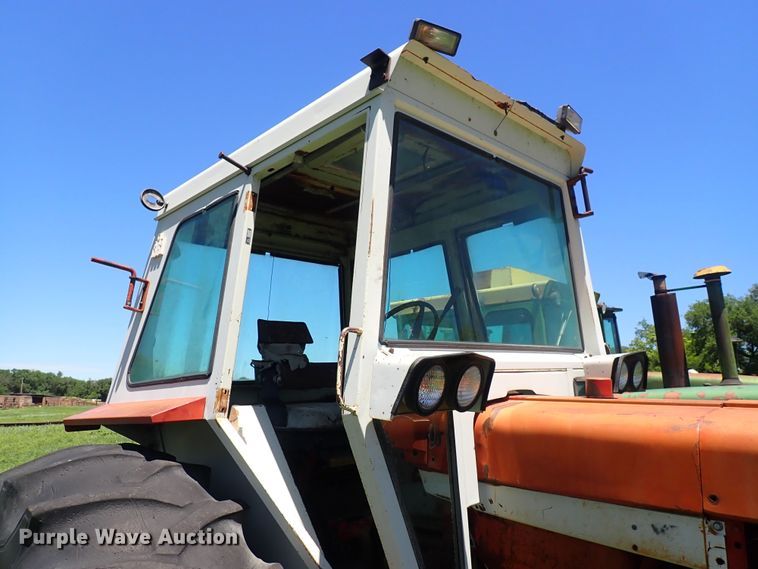 image for item DS7140 International 1206  tractor