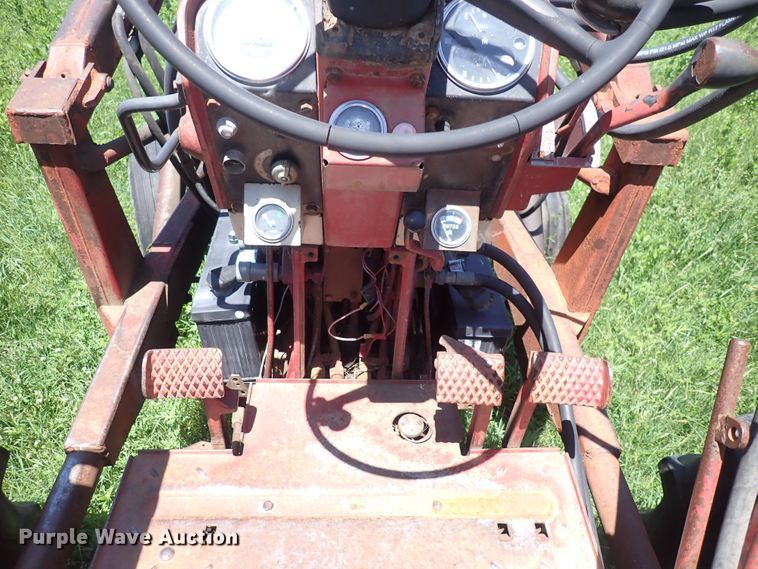image for item DS7144 Farmall 706  tractor